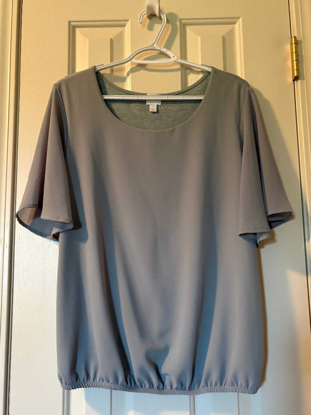 Soho Jeans Size Medium Mixed Media Gray Top - Picture 1 of 7